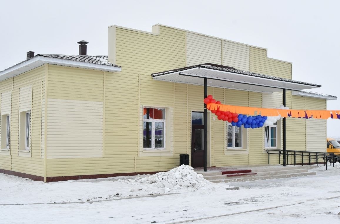 Оснащение нового дома культуры в хакасском селе Алтай