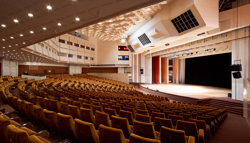 Оснащение концертных залов, домов культуры и театральных сцен оборудованием